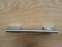 Мебелни дръжки INOX модел D 731