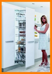Вертикална колона за вграждане в шкаф с плавно прибиране Starax