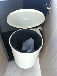 Кухненски кош за вграждане в шкаф