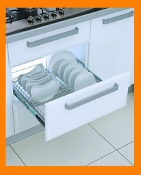 Чекмедже за чинии плавно прибиране с планка за захващане за чело