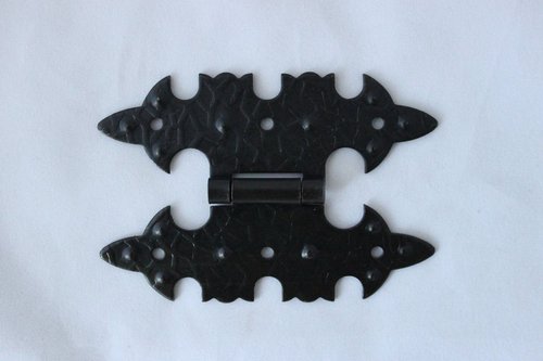 Мебелна панта старинна симетрична 96Х67мм