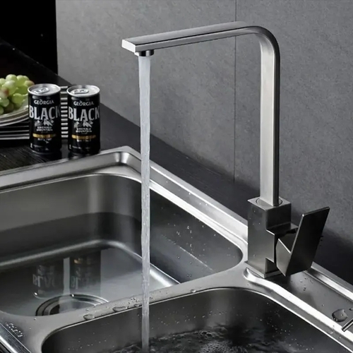 Смесител за Кухня квадратен в цвят ИНОКС