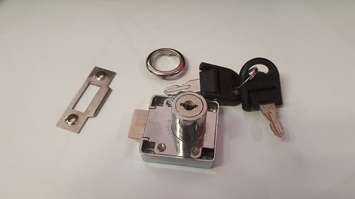 Мебелна Ключалка с пружина