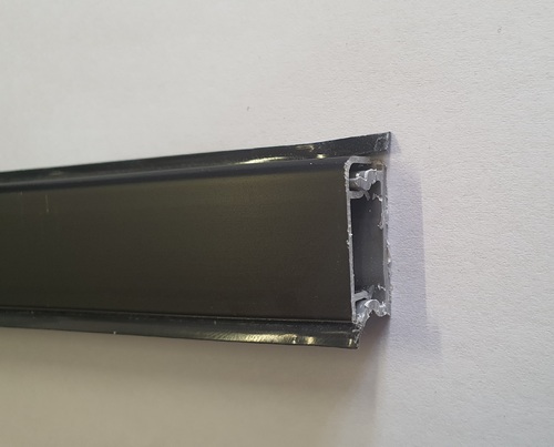 Малка водобранна лайсна - Черна 20/10