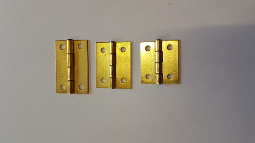 панта шарнирна СРЕДНА /злато/