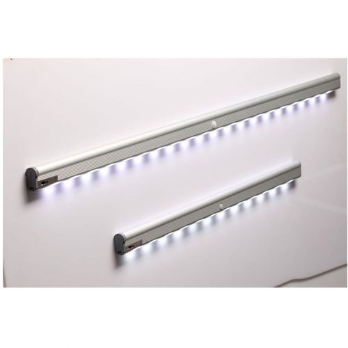 Светещ Лост за гардероб със сензор на батерии