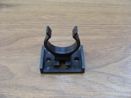 щипка за Дървен, ПДЧ, MDF цокъл