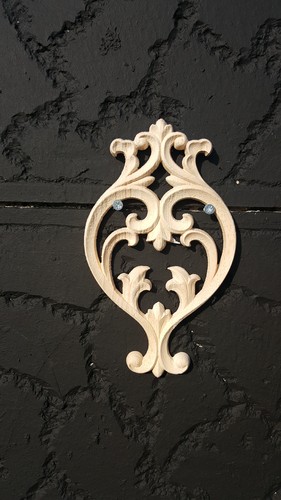 Дървени Декорации за Мебели