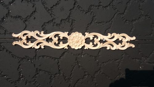 Дървен Орнамент за Декорации на Мебели