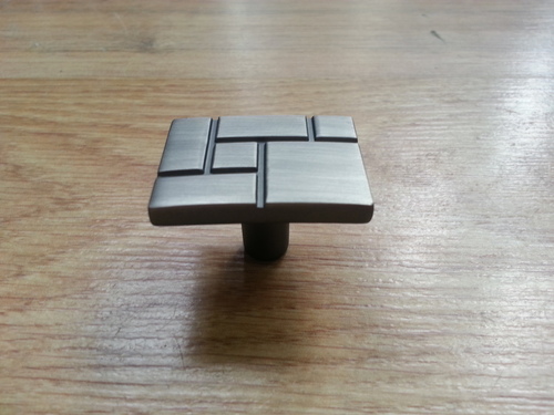 Мебелни дръжки модел KL07-G16