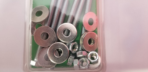 ГАЙКА С БОЛТ И 2 ШАЙБИ в блистер