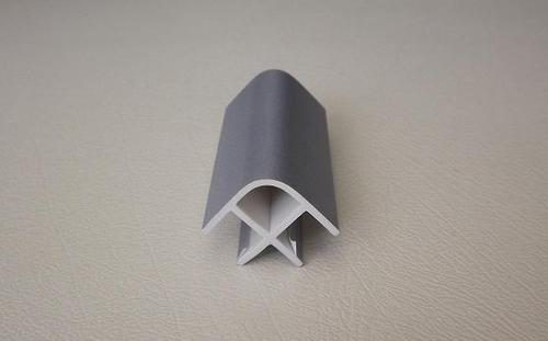 ъгъл за цокъл 100 мм PVC